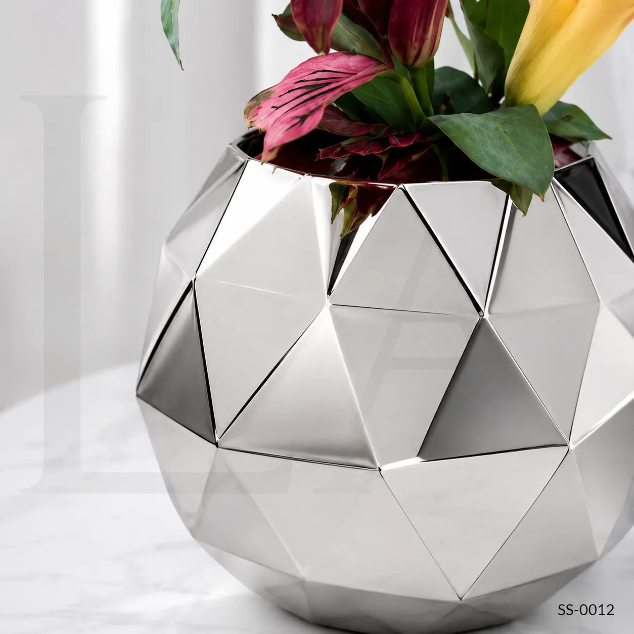 Modern Faceted Mirror Stainless Steel Decorative Vase